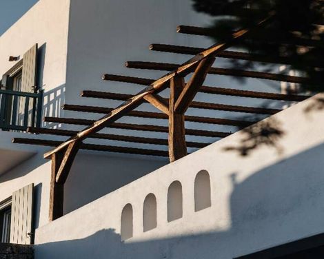 Pelican Bay Hotel