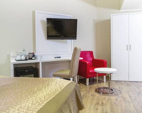 Hotel Domicil Hamburg by Golden Tulip-1