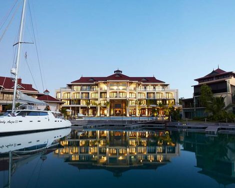 Eden Bleu Hotel