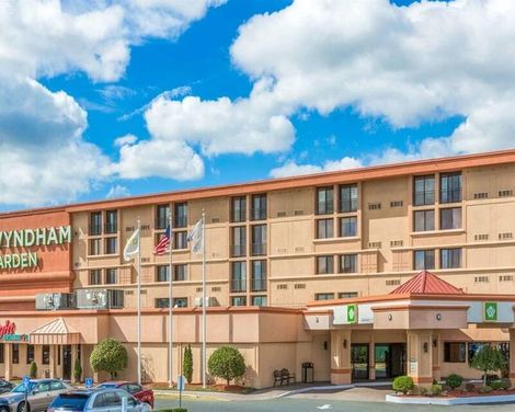 Wyndham Garden Newark Airport-1