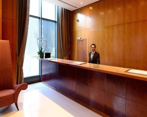 Canary Riverside Plaza Hotel