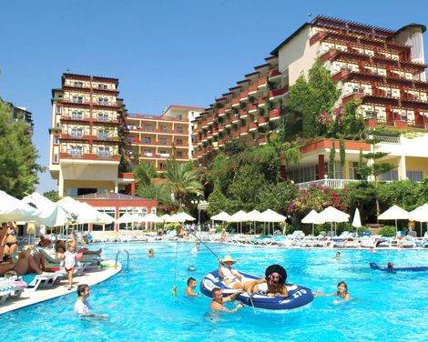 Holiday Park Resort-1