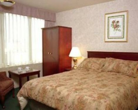 Sandman Signature Vancouver Downtown Hotel