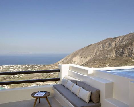 Elessa Hotel