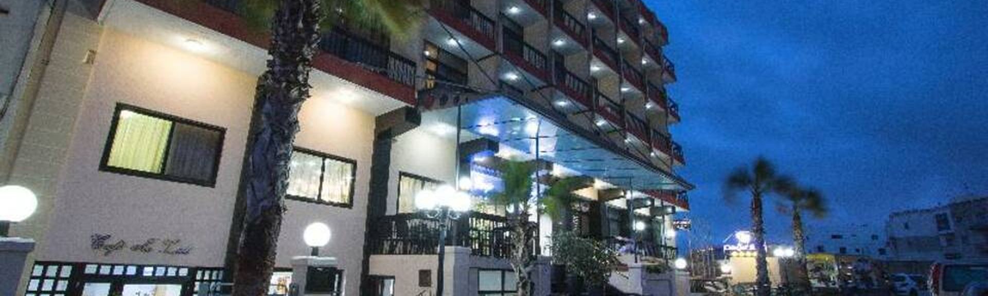 Canifor Hotel