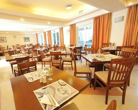 CNic Hellinis Hotel