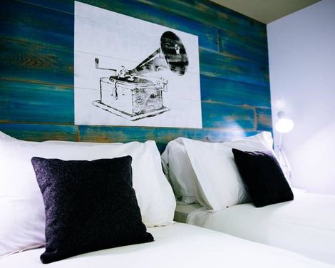 Stay Central Hotel