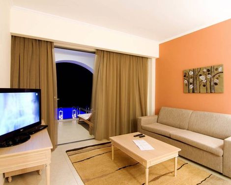 Kresten Royal Euphoria Resort