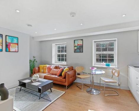 Cleveland Street by Q Apartments
