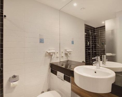 Premier Inn Hamburg City Alster Hotel