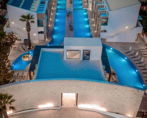 Cavo Suites