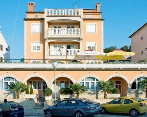 Apartments Valentino-2
