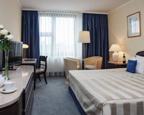 Booking Hotel & Spa