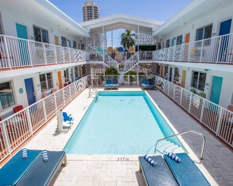 Waterside Hotel