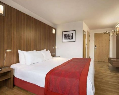 Ramada Encore by Wyndham Newcastle-Gateshead