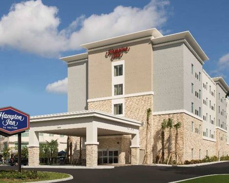 Hampton Inn Miami Airport East