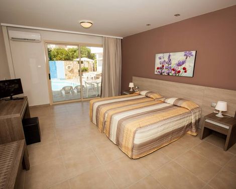 Crystallo Apartments