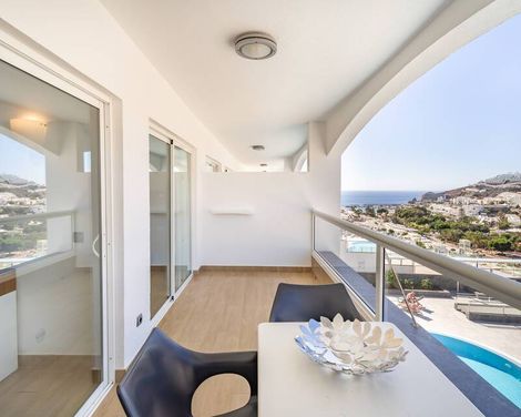 Altair Apartments