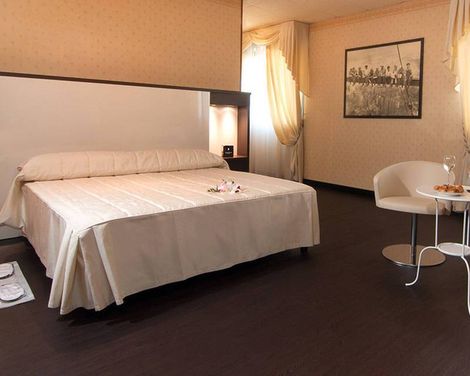 iH Hotels Bologna Amadeus-3