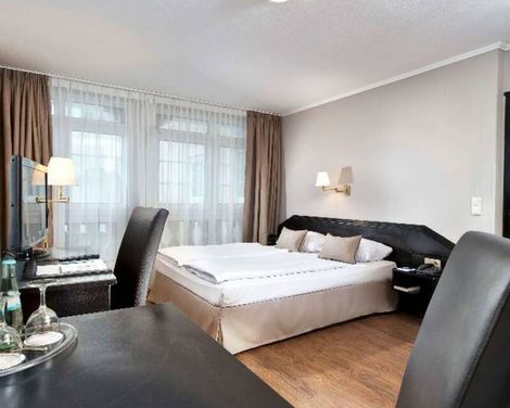 TRYP by Wyndham Munich North-0