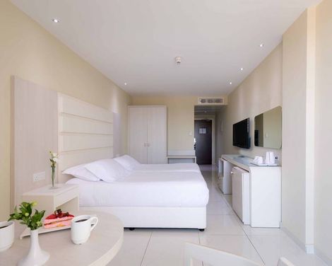 Tasia Maris Beach Hotel & Spa