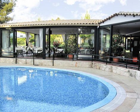 Zeus Eleva Kassandra Lagoon