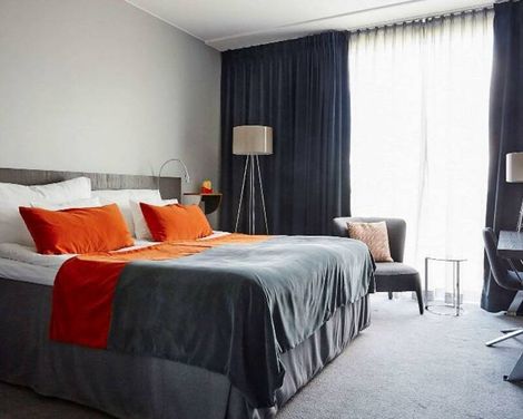 Clarion Hotel Post-1