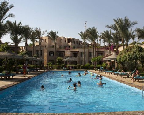 Tamra Beach Resort