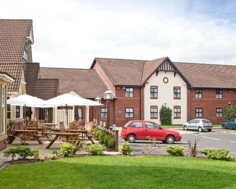 Premier Inn Glasgow Cambuslang M74 J2A