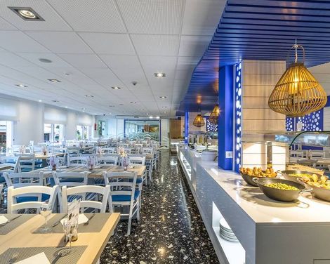 Neptuno Hotel & Apartments-3