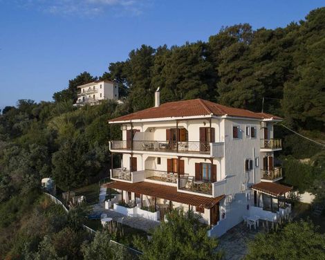 Vassilias Beach Hotel
