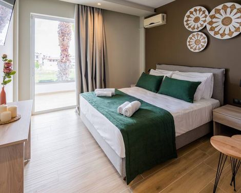 Nicolas Grand Suites