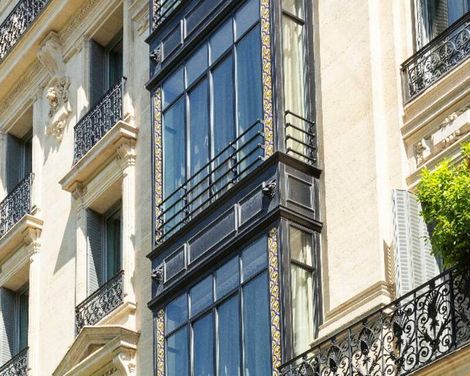 La Clef Tour Eiffel Paris by The Crest Collection