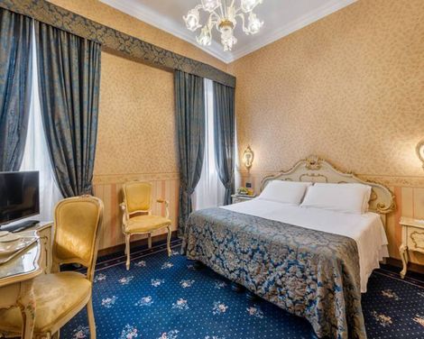 Hotel Montecarlo
