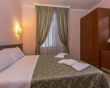 Hotel Center 3-2