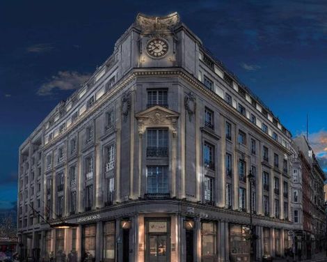 The Trafalgar St. James London, Curio Collection by Hilton