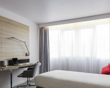 Novotel Edinburgh Centre-2