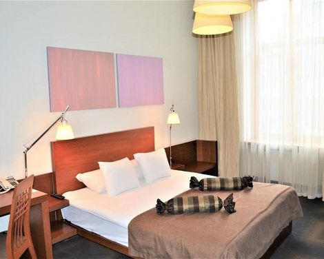 Rixwell Centra Hotel-1