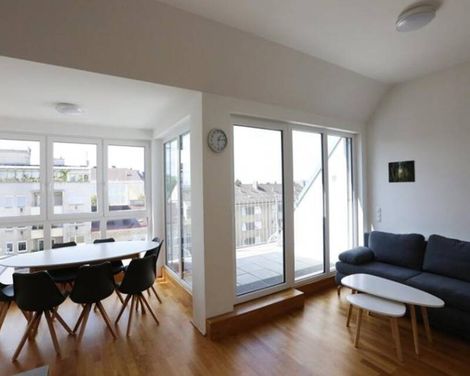 4 Beds & More Apartments