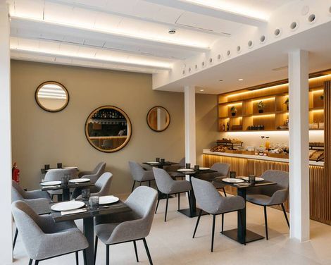 Boutique Hotel Petit Montisión-2