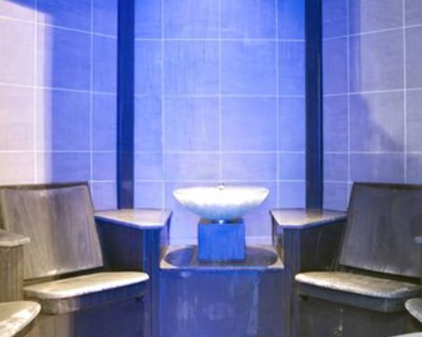 Dolphin House Serviced Apartments-1