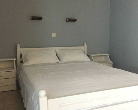 Helen's Studios & Apartments