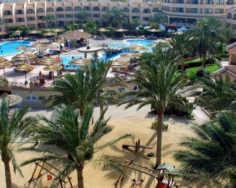 Flamenco Beach & Resort