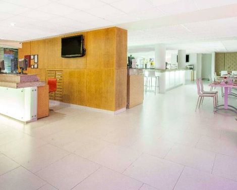 Hotel Adhara Express-3