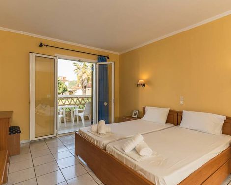 Elpida Hotel