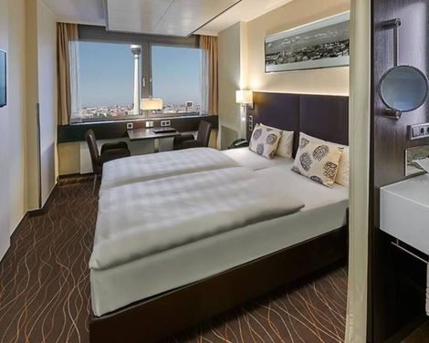 Park Inn by Radisson Berlin Alexanderplatz-2