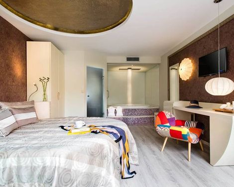 Alexandra Golden Boutique Hotel