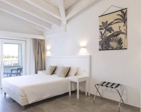 S'Arena Beach Oasis Hotel