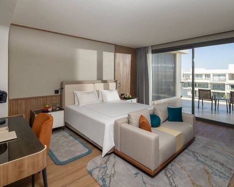 Rixos Premium Magawish Bay View