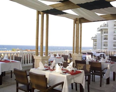 Royal Atlantis Spa & Resort-1